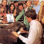 Electronic organs were the surprise winner from the 1970s. They were regularly advertised and proved popular with customers of all ages. The trend started in Woolworth's in America and soon spread to Canada and Mexico before crossing the Atlantic