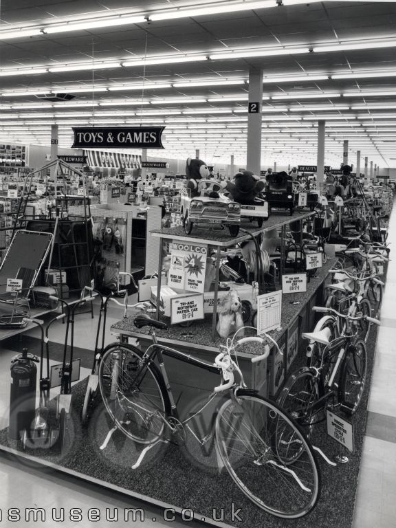 Push bikes from Hawk Cycles and a huge selection of toys (including larger items that could not be accommodated in most High Street stores), made Woolco a destination of choice for families. The chain went on to build a broader leisure range, including golf equipment and fishing tackle in the 1970s.