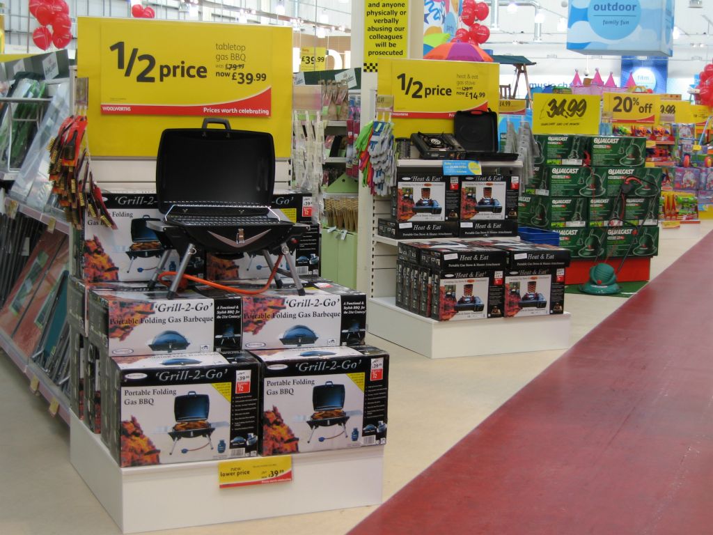 Grill and go with Woolworths out-of-town - the displays at Bristol Hartcliffe in 2005