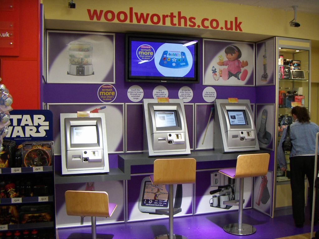 ... or it would be if anyone touched the screen! Kingswood Woolworths' customer ordering area in 2005.