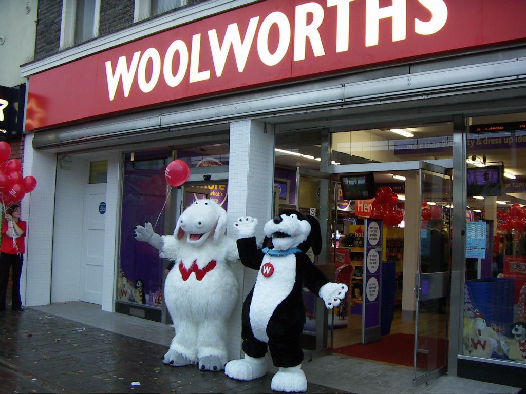 Poor old Wooly and Worth are all alone here on the doorstep of the Kingswood Woolworths