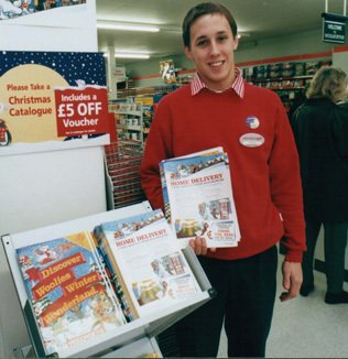 The first Woolworths Direct offer at Christmas 1998 consisted of a leaflet, inviting customers in selected stores to place orders for items from the traditional store Christmas Catalogue