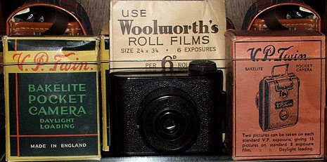 The VP Twin Camera : One of the true wonders of Woolworths. Manufactured in Bakelite by Elliots and sold in F. W. Woolworth British stores in the 1930s.