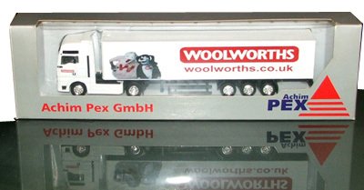 The Wooly and Worth livery only appeared on a small number of Woolworths' lorries from 2006 onwards.